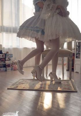 欧美学院风格女装品牌_BD韩语高清电影在线