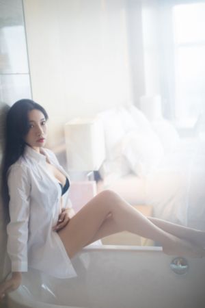 欧美女装大佬主播_HD在线观看视频