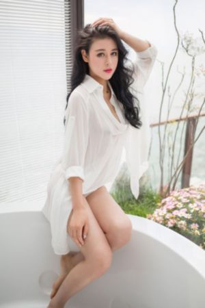 欧美现代简约床_720HD在线观看