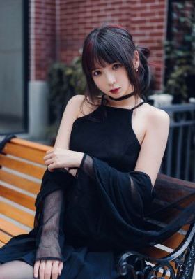 欧美大尺度师生电影_免费国语在线观看